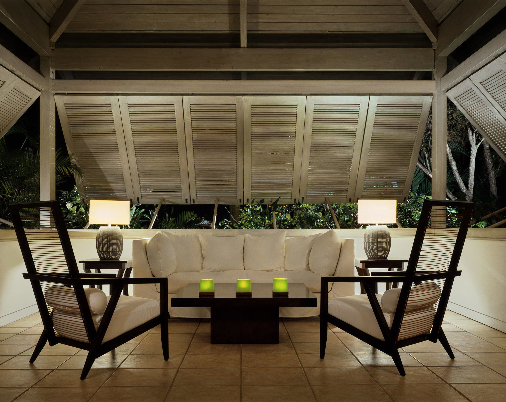 Отель Carlisle Bay Old Road Интерьер фото